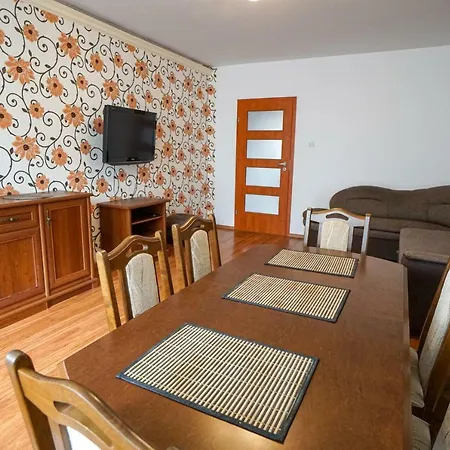 Apartament Malczewskiego 18 슈비노우이스쳬