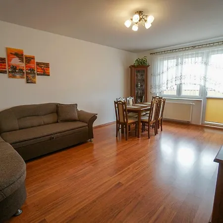Apartament Malczewskiego 18 슈비노우이스쳬